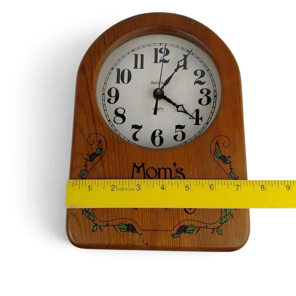 Vintage “Mom’s Kitchen” Solid Wood Oak Wall Clock Grapevine